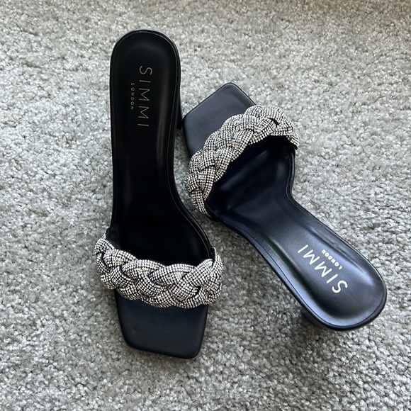 Mules - Picture 5 of 12